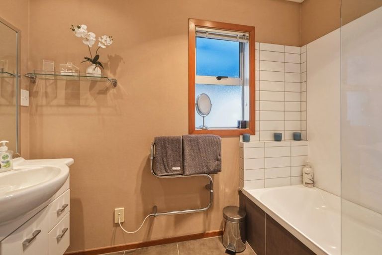 Photo of property in 115 Taupo View Road, Taupo, 3330