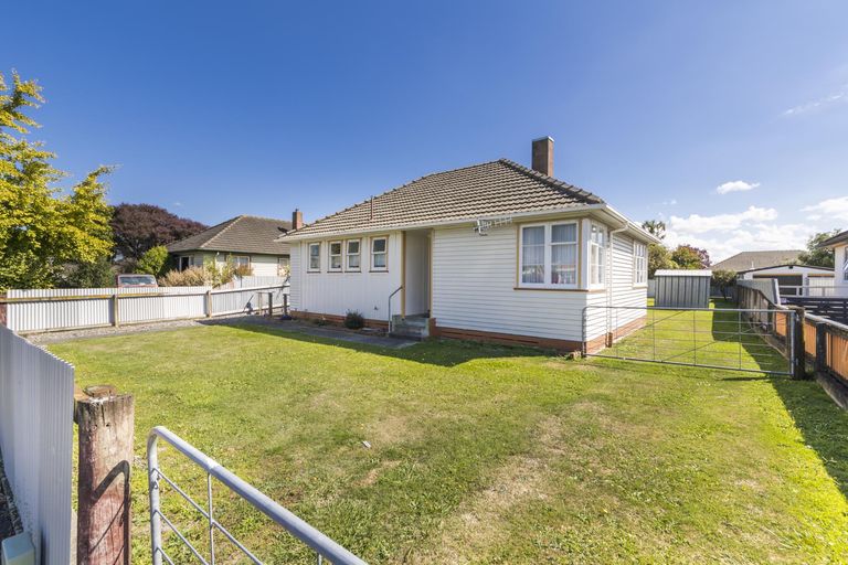 Photo of property in 28 Humber Street, Roslyn, Palmerston North, 4414
