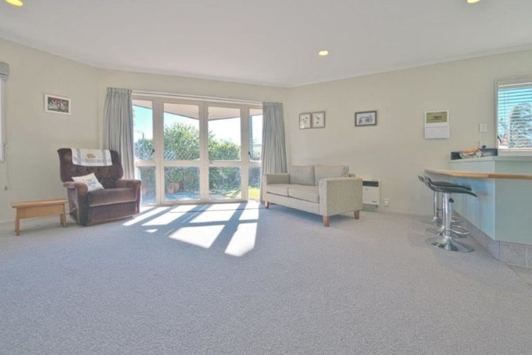 Photo of property in 3 Henry Hill Street, Marewa, Napier, 4110