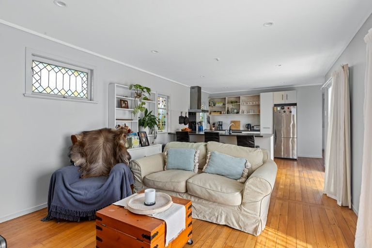 Photo of property in 1/212 Centreway Road, Orewa, 0931