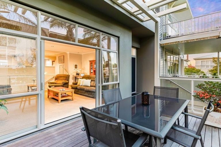 Photo of property in 36 Parkside Drive, Orewa, 0931