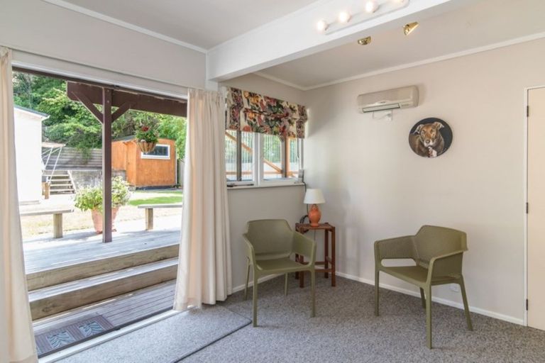 Photo of property in 91 Renown Road, Raumati South, Paraparaumu, 5032