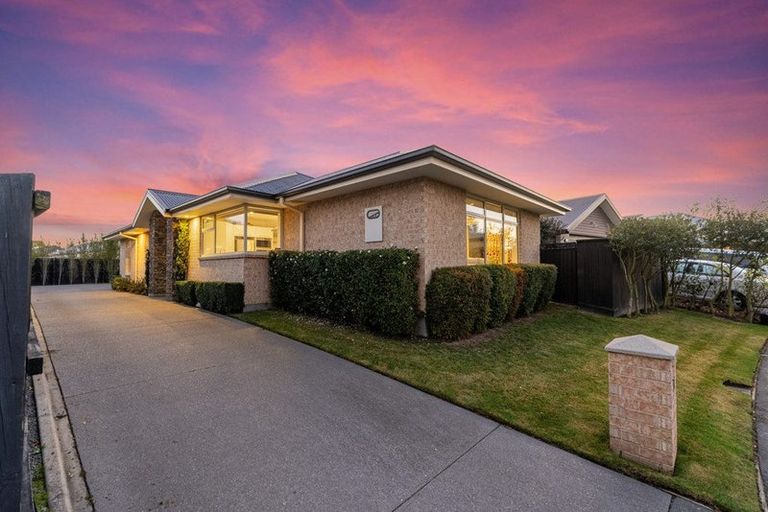 Photo of property in 51 Carradale Avenue, Broomfield, Christchurch, 8042