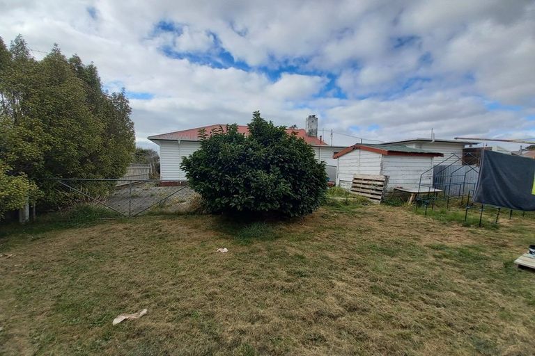 Photo of property in 9 Bridge Street, Tuatapere, 9620