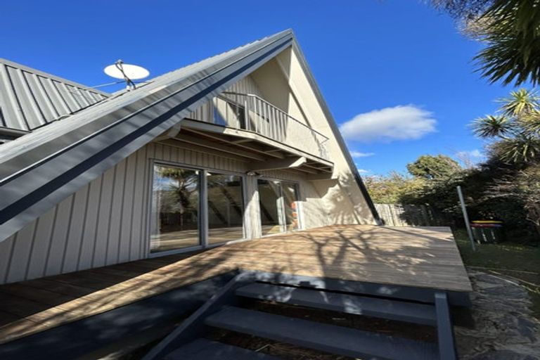 Photo of property in 11 Kowhai Drive, Wanaka, 9305