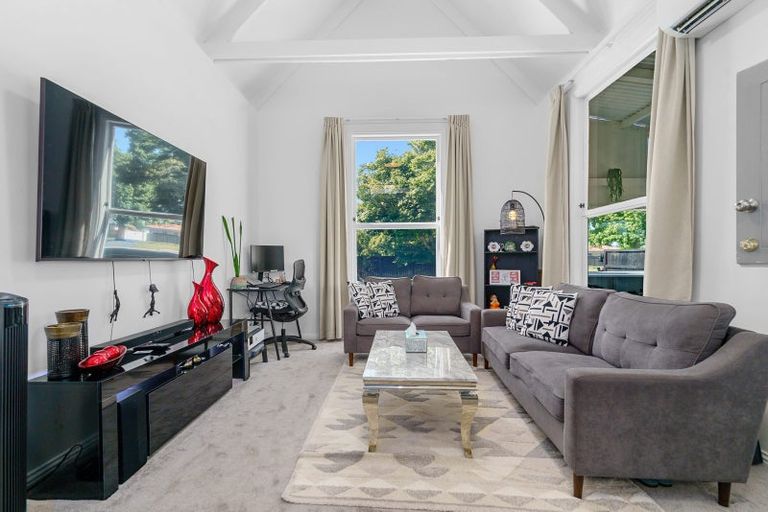 Photo of property in 1/201 Victoria Street, Cambridge, 3434