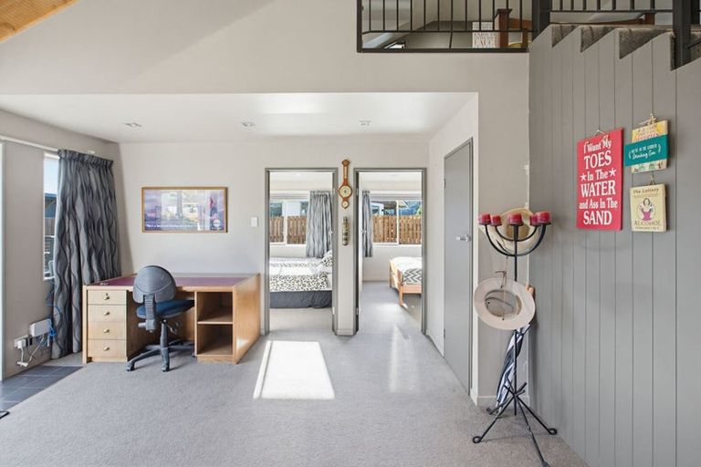 Photo of property in 8 Westoe Street, Waikaia, 9778