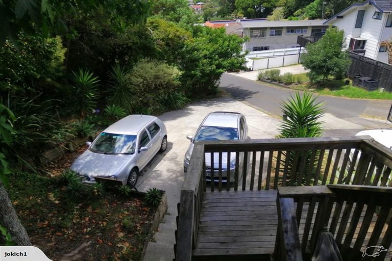 Photo of property in 2/31 King Richard Place, Browns Bay, Auckland, 0630