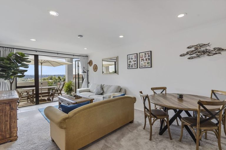 Photo of property in 3/8 Monte Cassino Place, Birkdale, Auckland, 0626