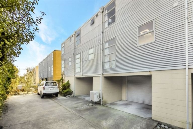 Photo of property in 150 Purchas Street, Edgeware, Christchurch, 8013