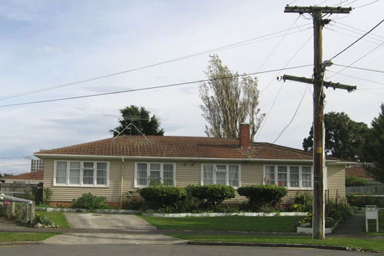 Photo of property in 3 Deans Grove, Taita, Lower Hutt, 5011