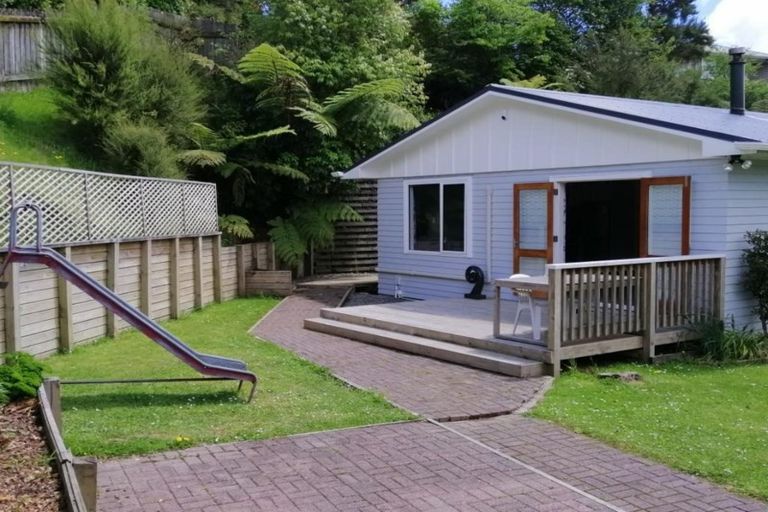 Photo of property in 34 Holborn Drive, Stokes Valley, Lower Hutt, 5019