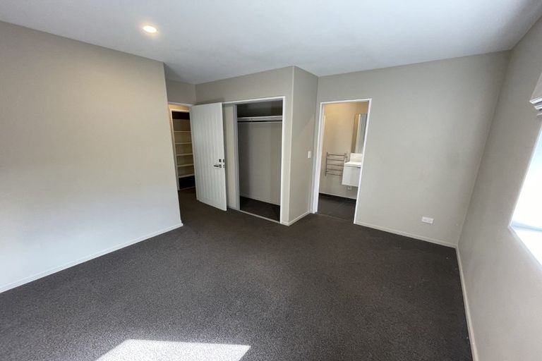 Photo of property in 107 Waimairi Road, Ilam, Christchurch, 8041