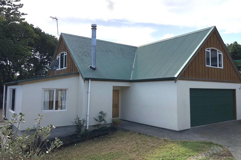 Photo of property in 33a Baird Street, Howick, Auckland, 2014