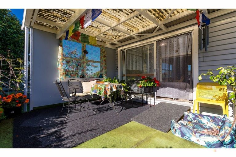 Photo of property in 15 Rugby Street, Waimate, 7924