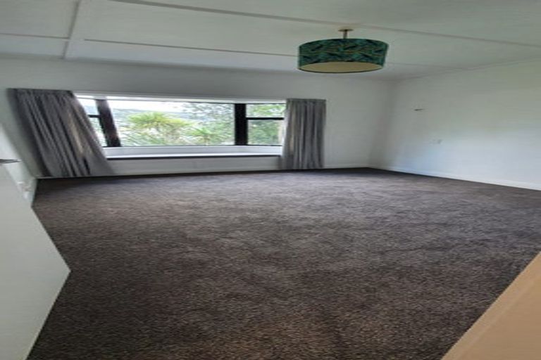 Photo of property in 23 Lonsdale Crescent, Rongotai, Wellington, 6022