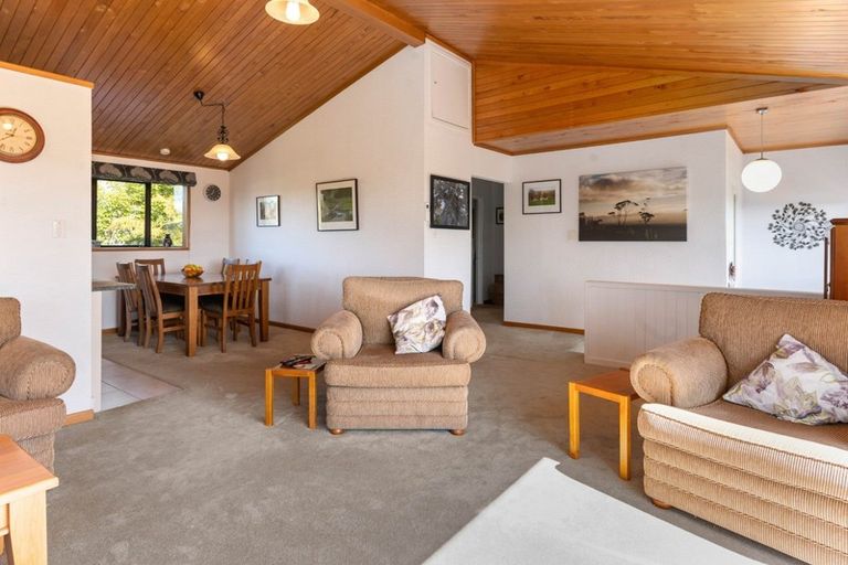 Photo of property in 66 Utuhina Road, Springfield, Rotorua, 3015