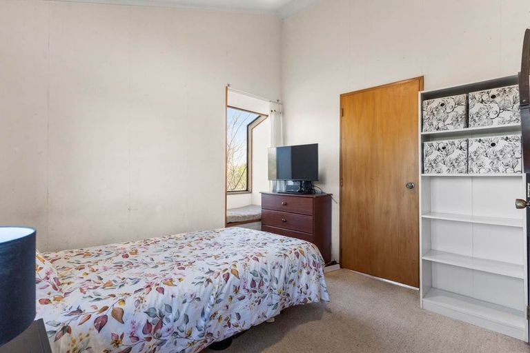 Photo of property in 21 Loloma Drive, Half Moon Bay, Auckland, 2012