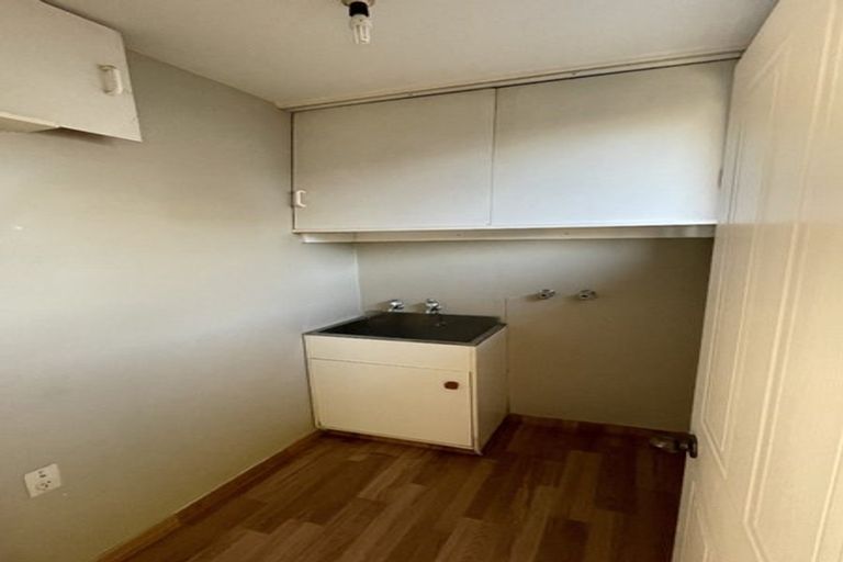 Photo of property in 2/404 Main North Road, Redwood, Christchurch, 8051