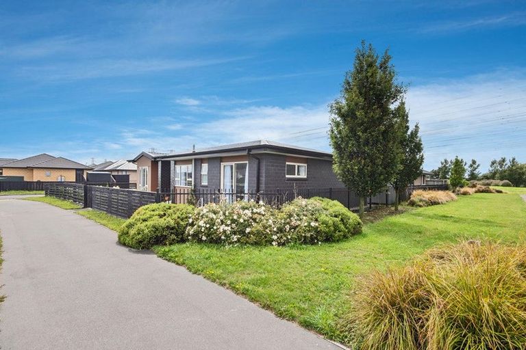 Photo of property in 25 Arabella Crescent, Yaldhurst, Christchurch, 8042