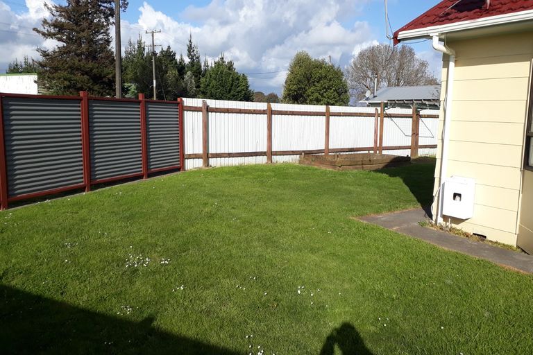 Photo of property in 2 Walton Street, Bulls, 4818