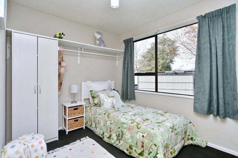 Photo of property in 31 Tyrone Street, Belfast, Christchurch, 8051