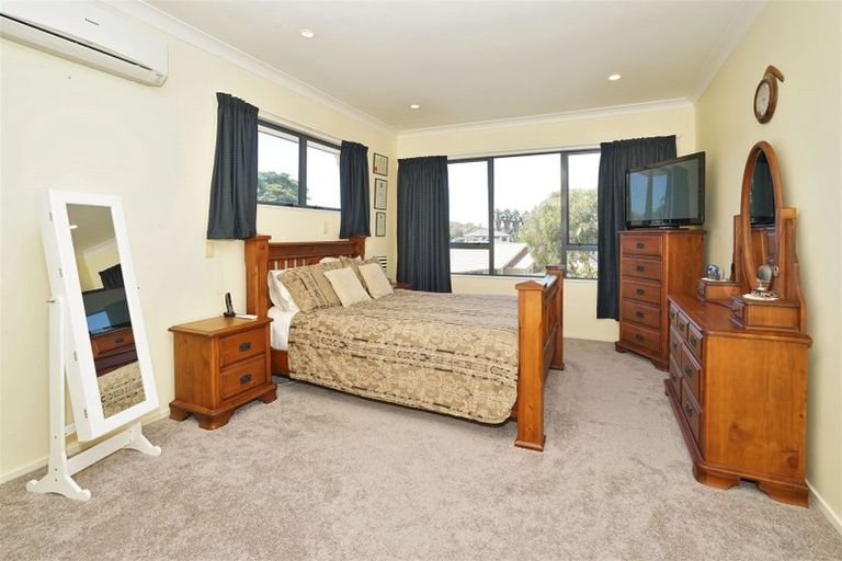 Photo of property in 11 Guernsey Place, Grandview Heights, Hamilton, 3200