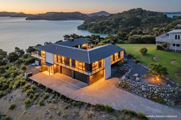 Photo of property in 135 Huihana Lane, Wyuna Bay, Coromandel, 3581