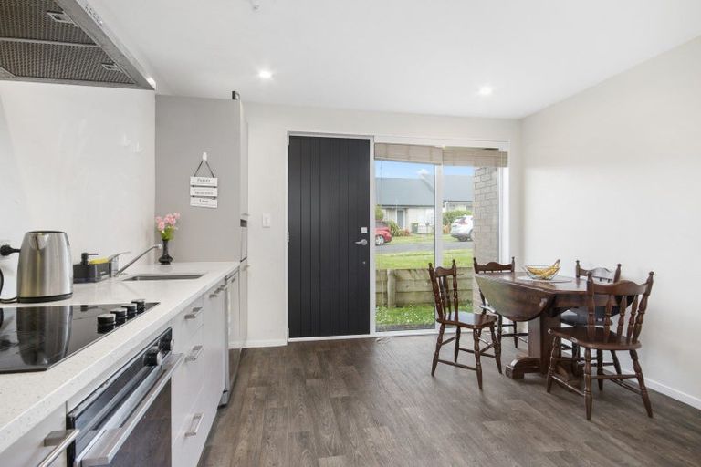 Photo of property in 72 Prado Drive, Pukekohe, 2120