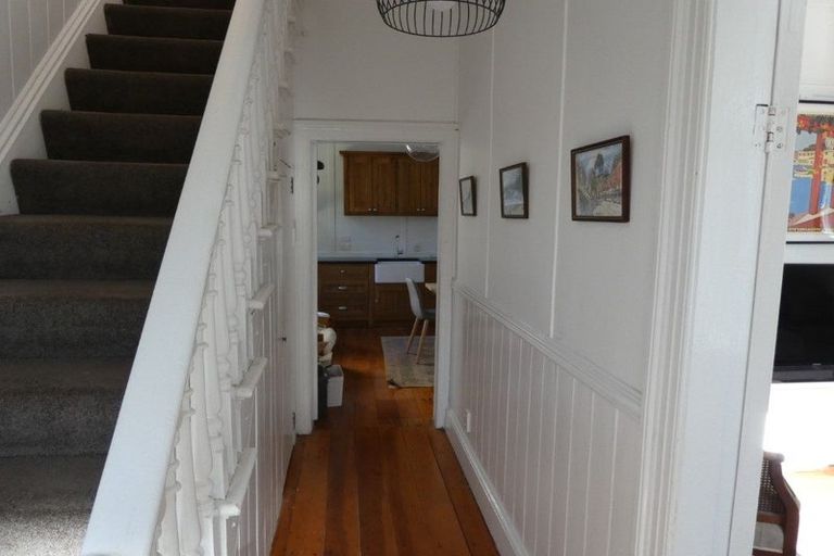 Photo of property in 32-34 Majoribanks Street, Mount Victoria, Wellington, 6011