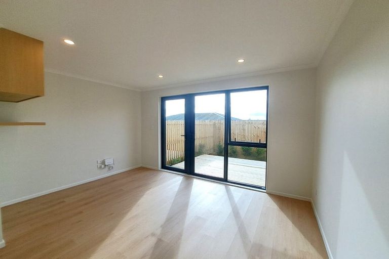 Photo of property in 2/46 Normandy Place, Henderson, Auckland, 0610