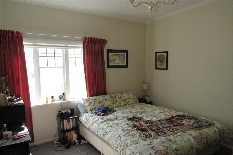 Photo of property in 7 Saint Michaels Crescent, Kelburn, Wellington, 6012