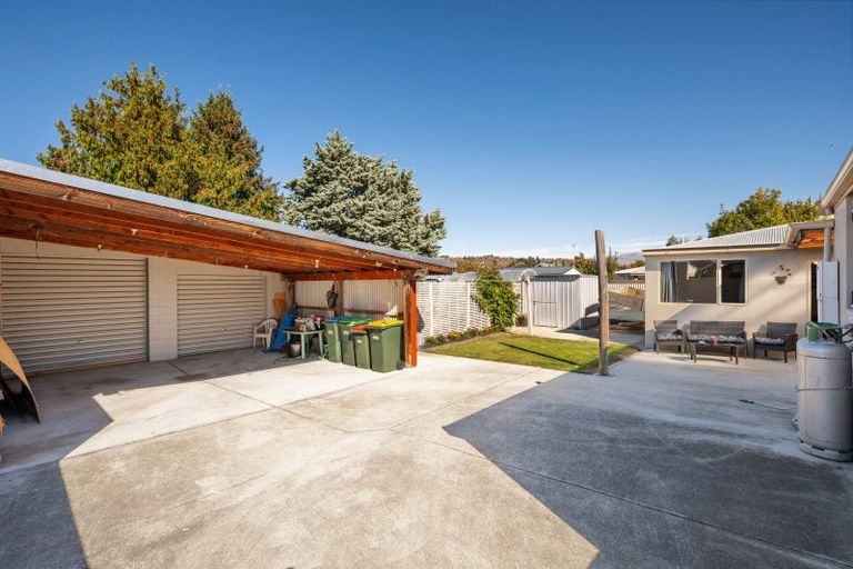 Photo of property in 3 Campbell Street, Alexandra, 9320