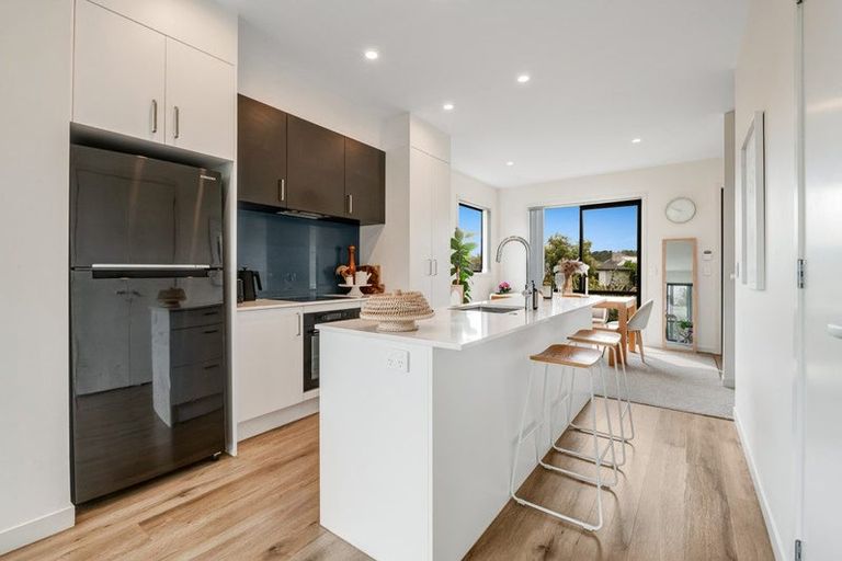 Photo of property in 54 Jane Maree Road, Kumeu, 0810