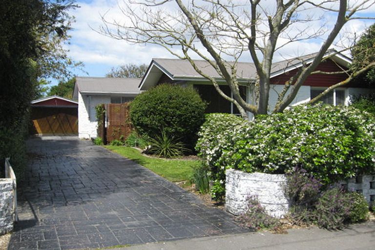 Photo of property in 12 Brockham Street, Casebrook, Christchurch, 8051
