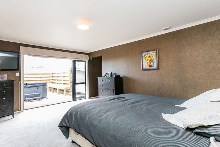 Photo of property in 61 Severn Street, Rongotea, 4476