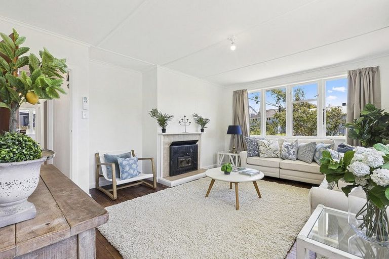 Photo of property in 23 Chew Place, Ranui, Porirua, 5024