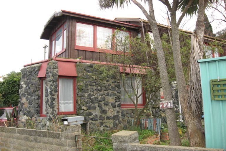 Photo of property in 221 Ravensbourne Road, Ravensbourne, Dunedin, 9022