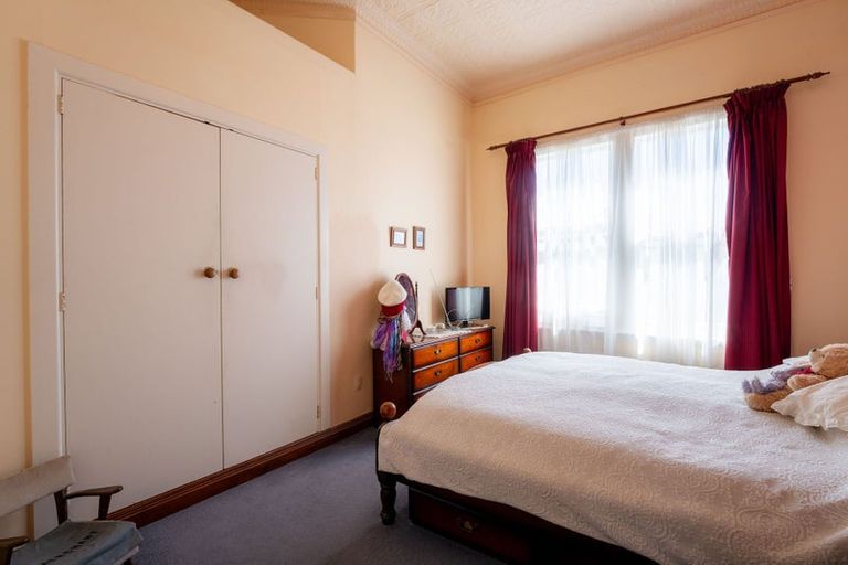 Photo of property in 72 Hinemoa Street, Birkenhead, Auckland, 0626