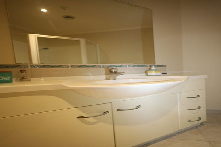 Photo of property in Salisbury Crown, 8/7 Salisbury Avenue, Mount Maunganui, 3116