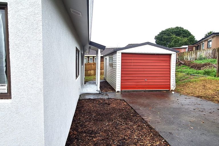 Photo of property in 16 Southview Place, Wattle Downs, Auckland, 2102