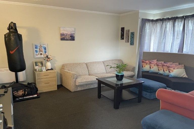 Photo of property in 1/137 Yaldhurst Road, Sockburn, Christchurch, 8042