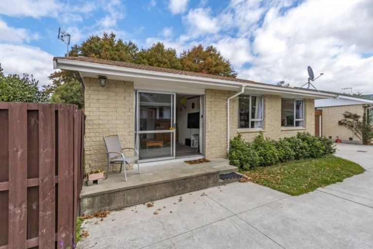 Photo of property in 2/361 Withells Road, Avonhead, Christchurch, 8042