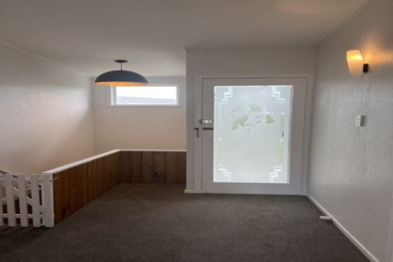 Photo of property in 193 Te Atatu Road, Te Atatu South, Auckland, 0610