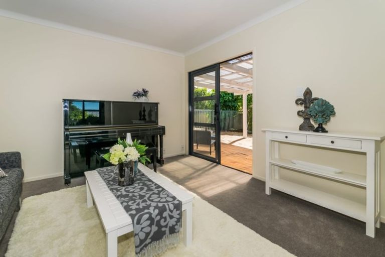 Photo of property in 129 Stapleford Crescent, Browns Bay, Auckland, 0630