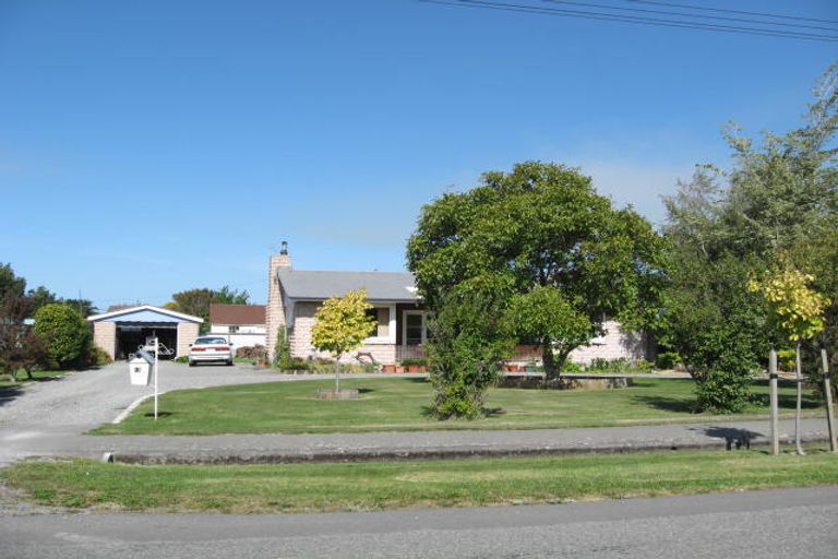 Photo of property in 14 Woodville Street, Leeston, 7632