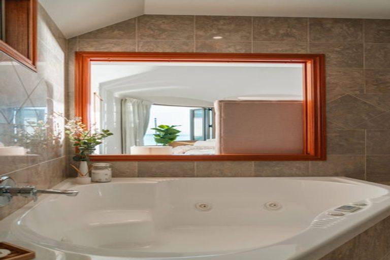 Photo of property in 20a Minnehaha Avenue, Takapuna, Auckland, 0622