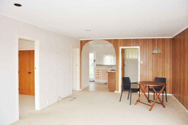 Photo of property in 11 Hillside Crescent, Leigh, 0985