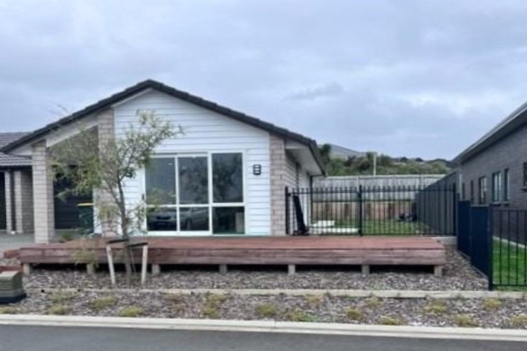 Photo of property in 18 Bridle Way, Omokoroa, 3114