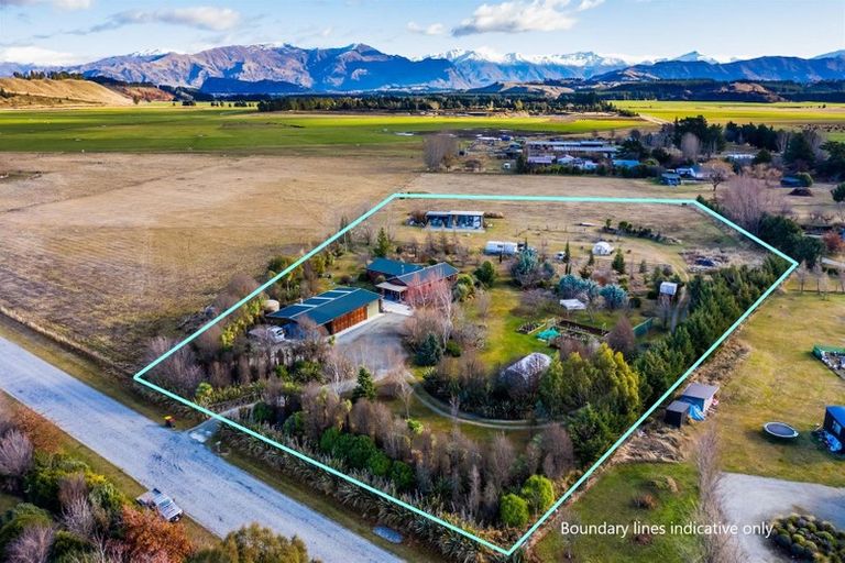 Photo of property in 18 Lachlan Avenue, Hawea Flat, Wanaka, 9382